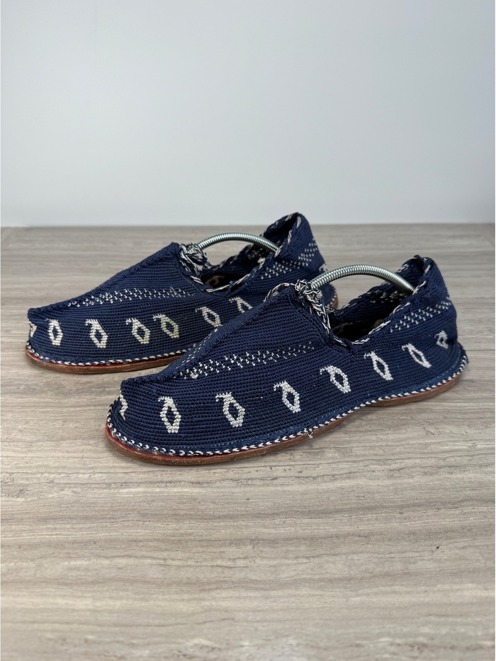 Handmade Vintage Giveh Crochet Slippers Navy Blue Paisley Boho Loafers Womens 10